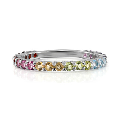 Anello in argento con Granato
