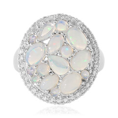 Anello in argento con Opale di Welo