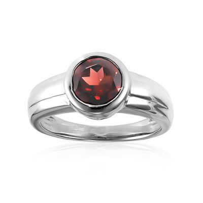 Anello in argento con Granato Mozambico