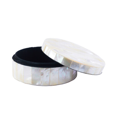 Accessorio con Madreperla (Bali Barong)