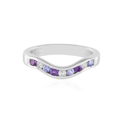 Anello in argento con Tanzanite