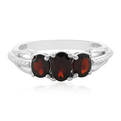 Anello in argento con Granato Mozambico