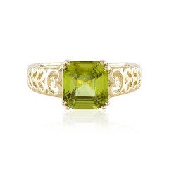 Anello in oro con Sfene