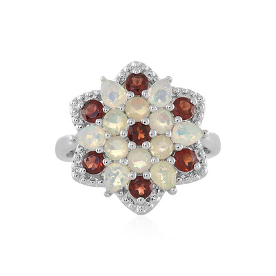 Anello in argento con Opale di Welo