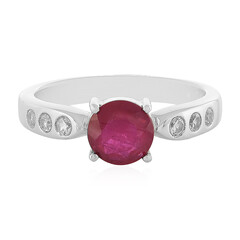 Anello in argento con Rubino del Madagascar