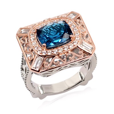 Anello in argento con Topazio Blu Londra (Dallas Prince Designs)