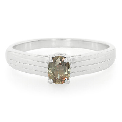 Anello in argento con Zaffiro Cangiante (non riscaldato)