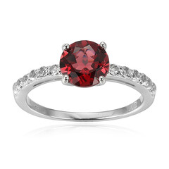 Anello in argento con Rodolite