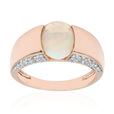 Anello in oro con Opale di Welo