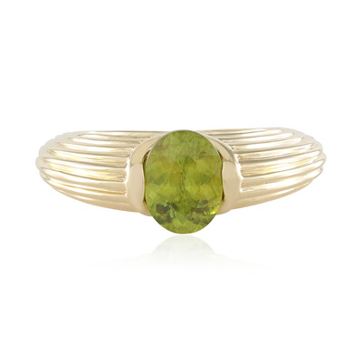 Anello in oro con Sfene (de Melo)