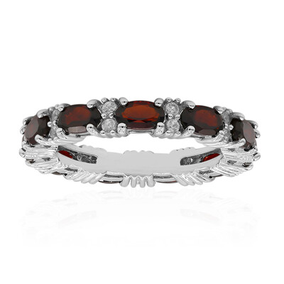 Anello in argento con Granato