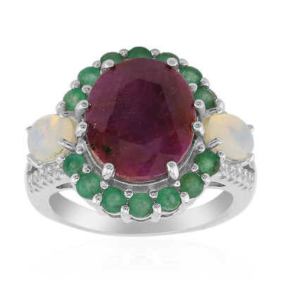 Anello in argento con Rubino