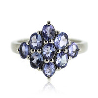 Anello in argento con Tanzanite