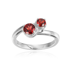 Anello in argento con Granato Mozambico
