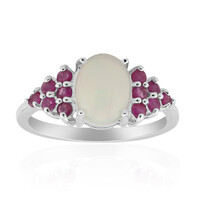 Anello in argento con Opale di Welo