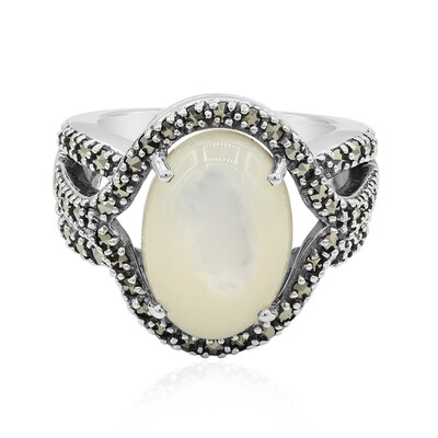 Anello in argento con Madreperla