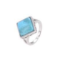 Anello in argento con Larimar