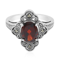 Anello in argento con Granato Mozambico