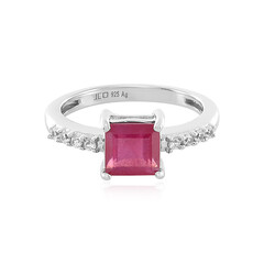 Anello in argento con Rubino del Madagascar