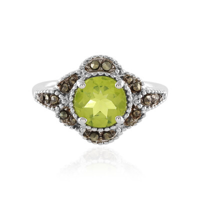 Anello in argento con Peridoto