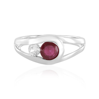 Anello in argento con Rubino del Madagascar