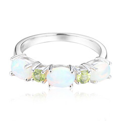 Anello in argento con Opale di Welo