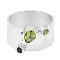 Anello in argento con Peridoto