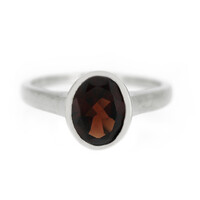 Anello in argento con Granato Mozambico