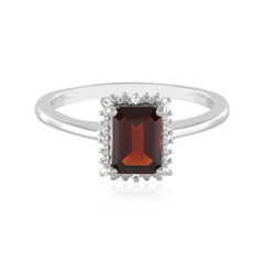 Anello in argento con Granato Mozambico