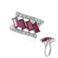 Anello in argento con Rubino
