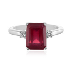 Anello in argento con Rubino del Madagascar