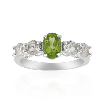 Anello in argento con Peridoto della Birmania