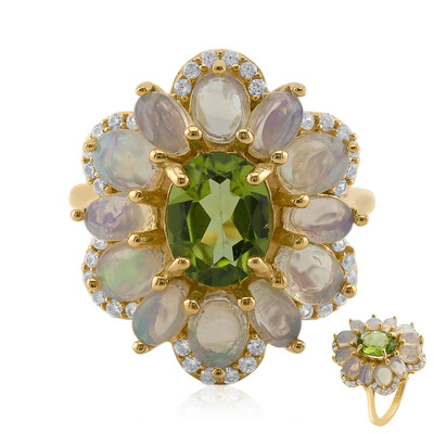 Anello in argento con Peridoto della Birmania