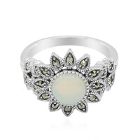 Anello in argento con Opale Bianco
