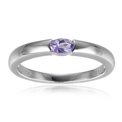 Anello in argento con Tanzanite