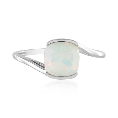 Anello in platino con Opale di Welo