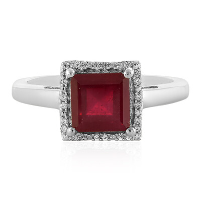 Anello in argento con Rubino del Madagascar