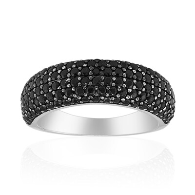 Anello in argento con Spinello Nero