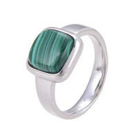 Anello in argento con Malachite