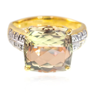 Anello in oro con Zultanite