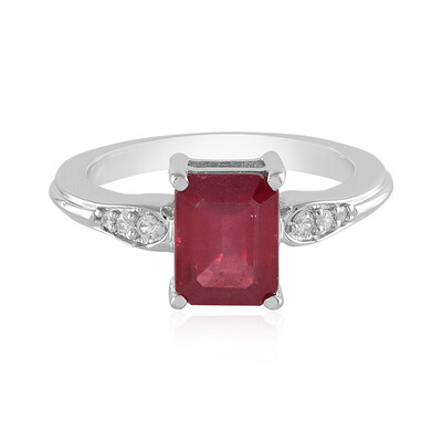 Anello in argento con Rubino Bemainty