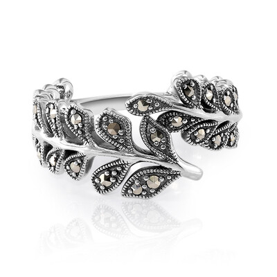 Anello in argento con Marcassite