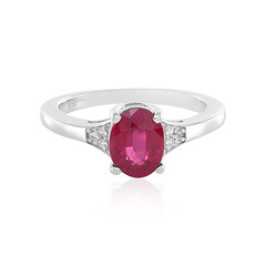 Anello in argento con Rubino Bemainty