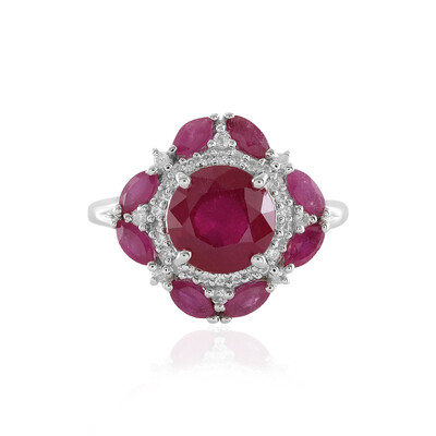 Anello in argento con Rubino del Madagascar
