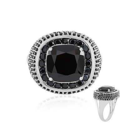 Anello in argento con Spinello Nero