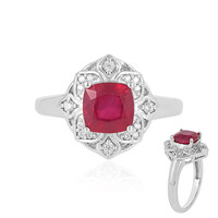 Anello in argento con Rubino Bemainty