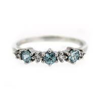 Anello in argento con Zircone Ratanakiri