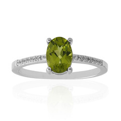 Anello in argento con Peridoto della Birmania