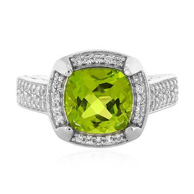 Anello in argento con Peridoto Jilin