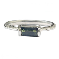 Anello in argento con Tormalina Verde